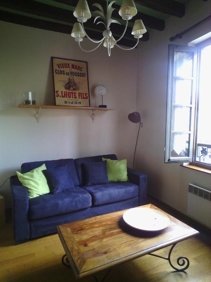 Les Appartements De Chablis Exteriör bild