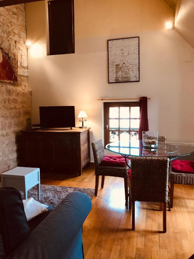Les Appartements De Chablis Exteriör bild